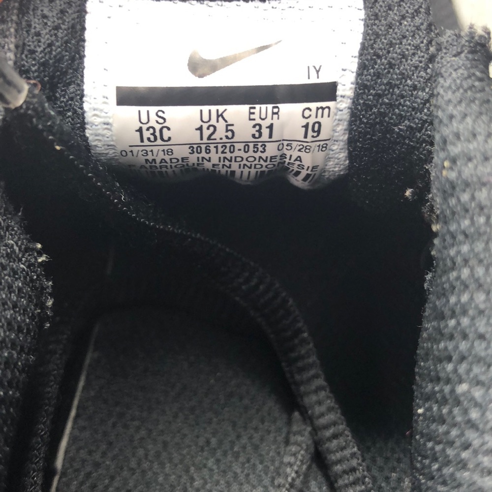 Shoes - Picture 4 of 4